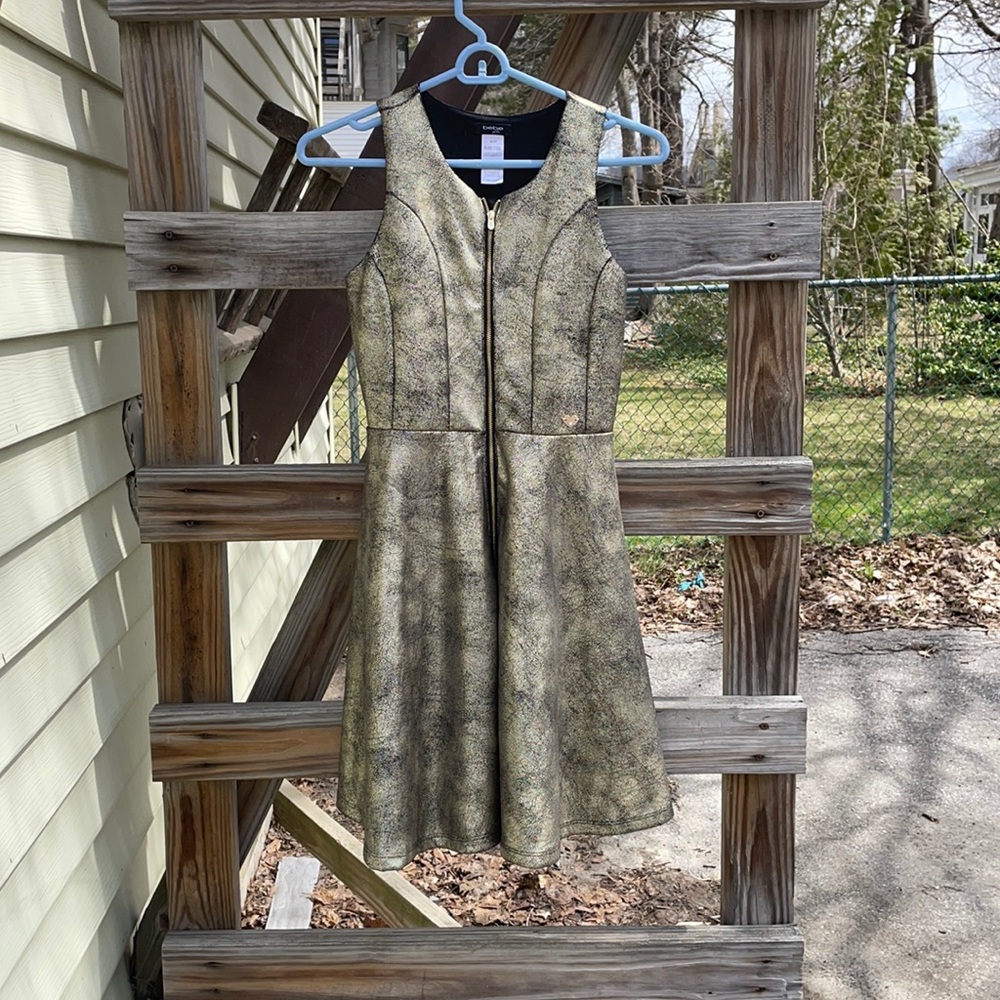 Bebe dress